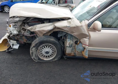 1996 Lincoln Town Car Sgn/Dmnd Anv/Cypress/Jn from USA, damaged, VIN 1LNLM82W9TY696490